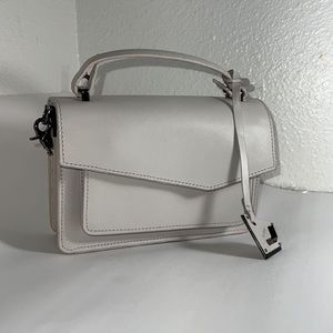 Botkier
Cobble Hill Medium Leather Crossbody